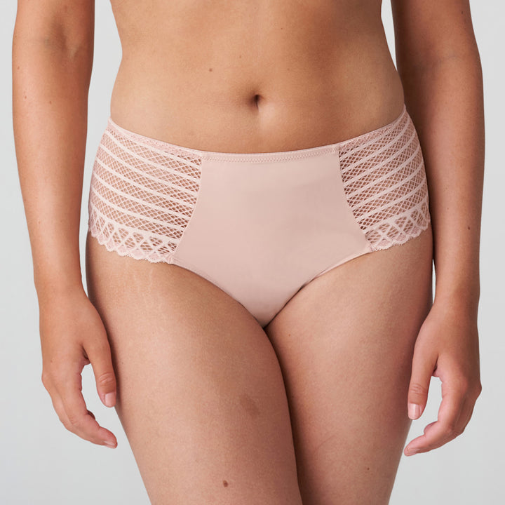 Prima Donna East End brief