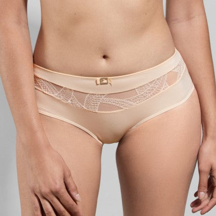 Gustave Shorty | Ivory