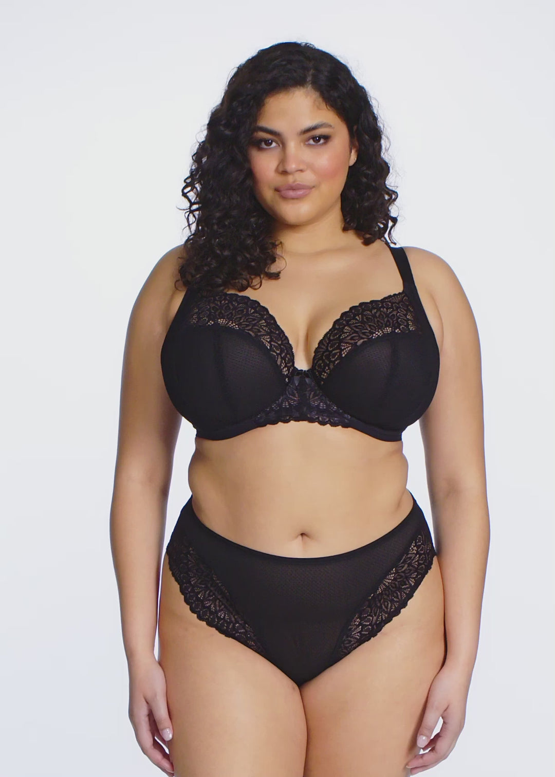 Tiernie Full Support Plunge Bra | Black