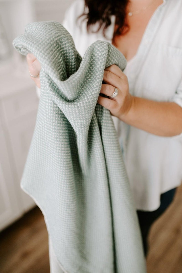 Waffle Weave Turkish Bath Towel – 40”x70” Organic Cotton, Soft & Absorbent