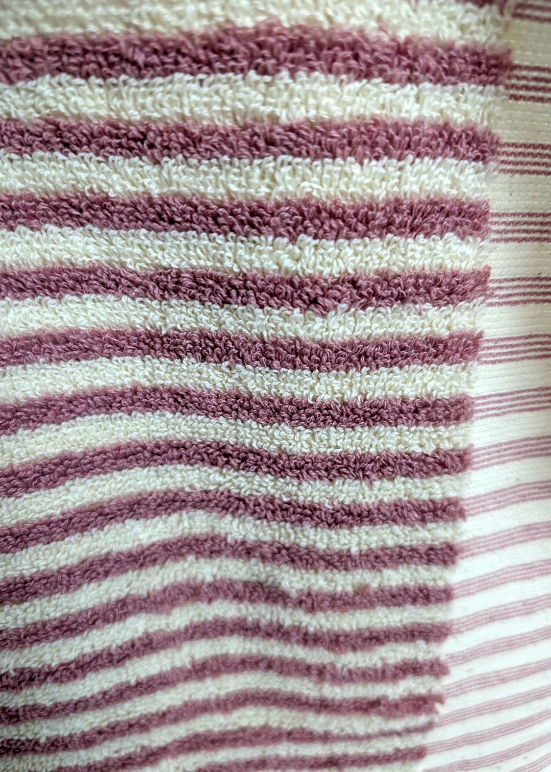 Linea Collection – Oversized Turkish Cotton Bath Towel with Tonal Stripes and Tassels