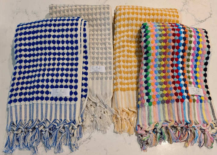 Bloom Collection - Oversized Hand Towel – Plush Turkish Cotton Hand Towel with Raised Pattern (17.5" x 35")