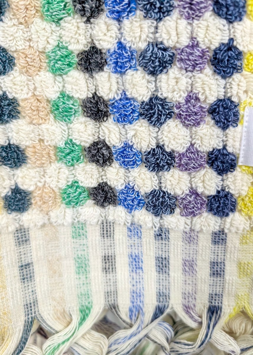 Bloom Collection - Oversized Hand Towel – Plush Turkish Cotton Hand Towel with Raised Pattern (17.5" x 35")