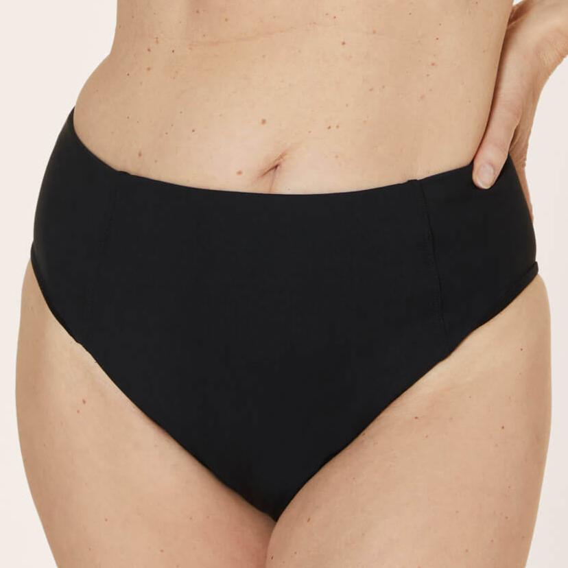 The High - Waisted - Cheeky - Bottom - Flat - Black