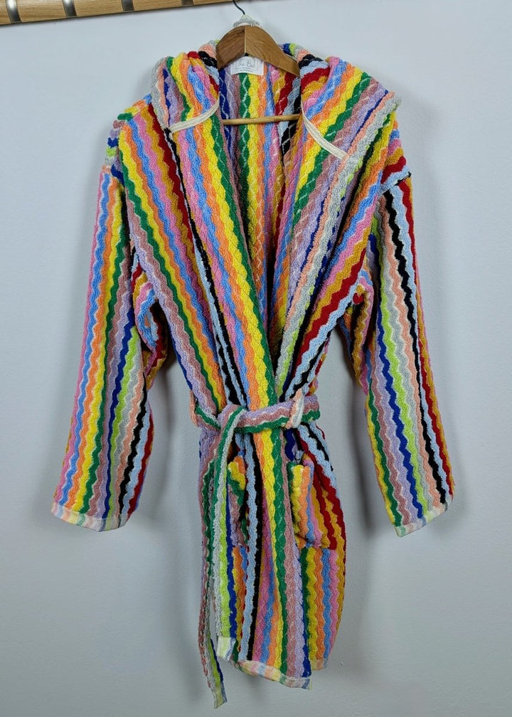 Limited Edition Rainbow Ripple – Colorful Turkish Cotton Robe with Zigzag Design
