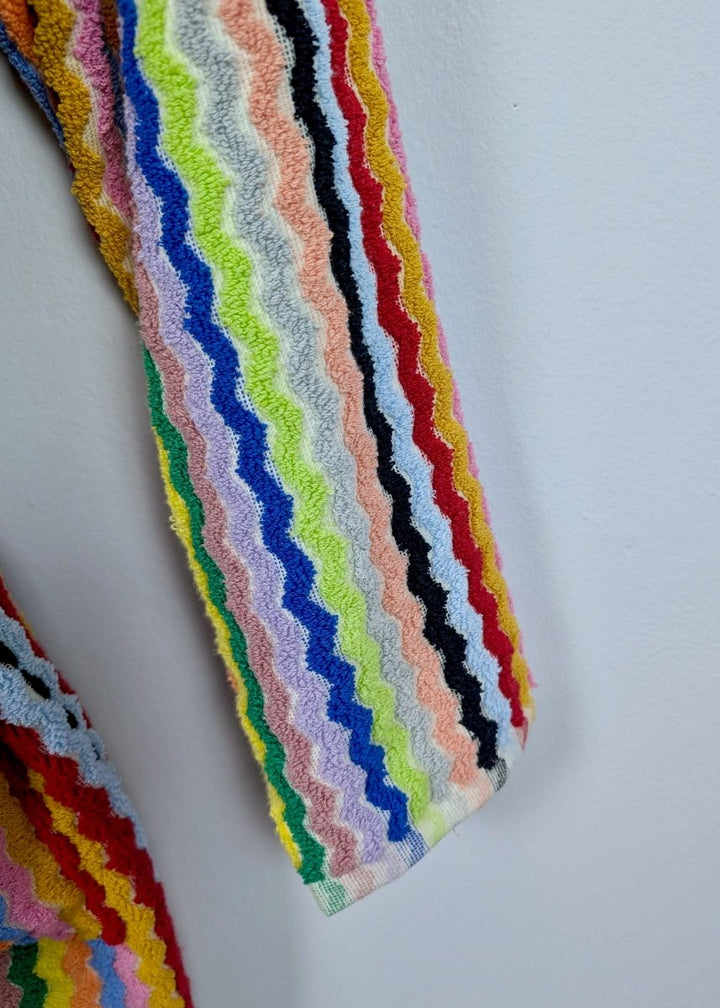 Limited Edition Rainbow Ripple – Colorful Turkish Cotton Robe with Zigzag Design
