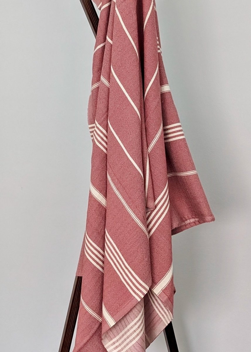Surfside Towel Collection – Tassel-Free Turkish Cotton Towels, 39”x70”, Sand-Repelling