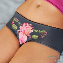 Load image into Gallery viewer, Floral Uterus - The Perky Lady
