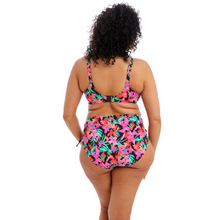 Load image into Gallery viewer, Savaneta Plunge Bikini Top
